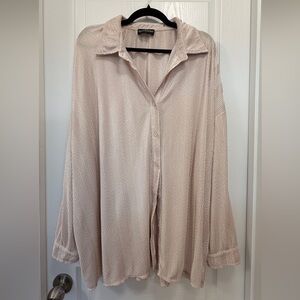 Kittenish by Jessie James Decker Champagne Plissé Button Down Shirt XL